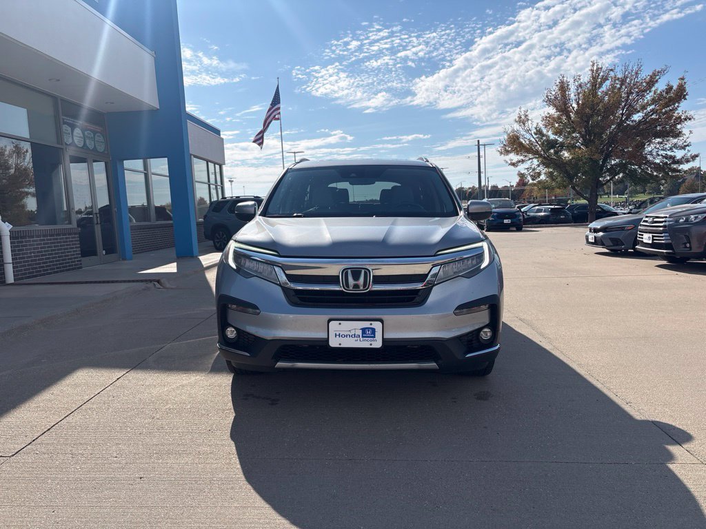 Used 2022 Silver Honda Touring 7 Passenger image 2