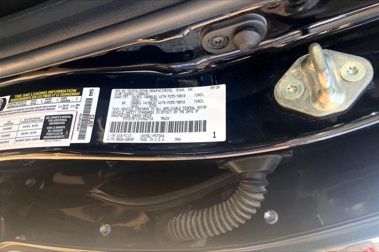 Used 2021 Midnight Black Metallic Toyota SR5 image 37