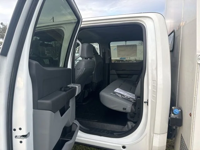 New 2026 Oxford White Ford XL image 13