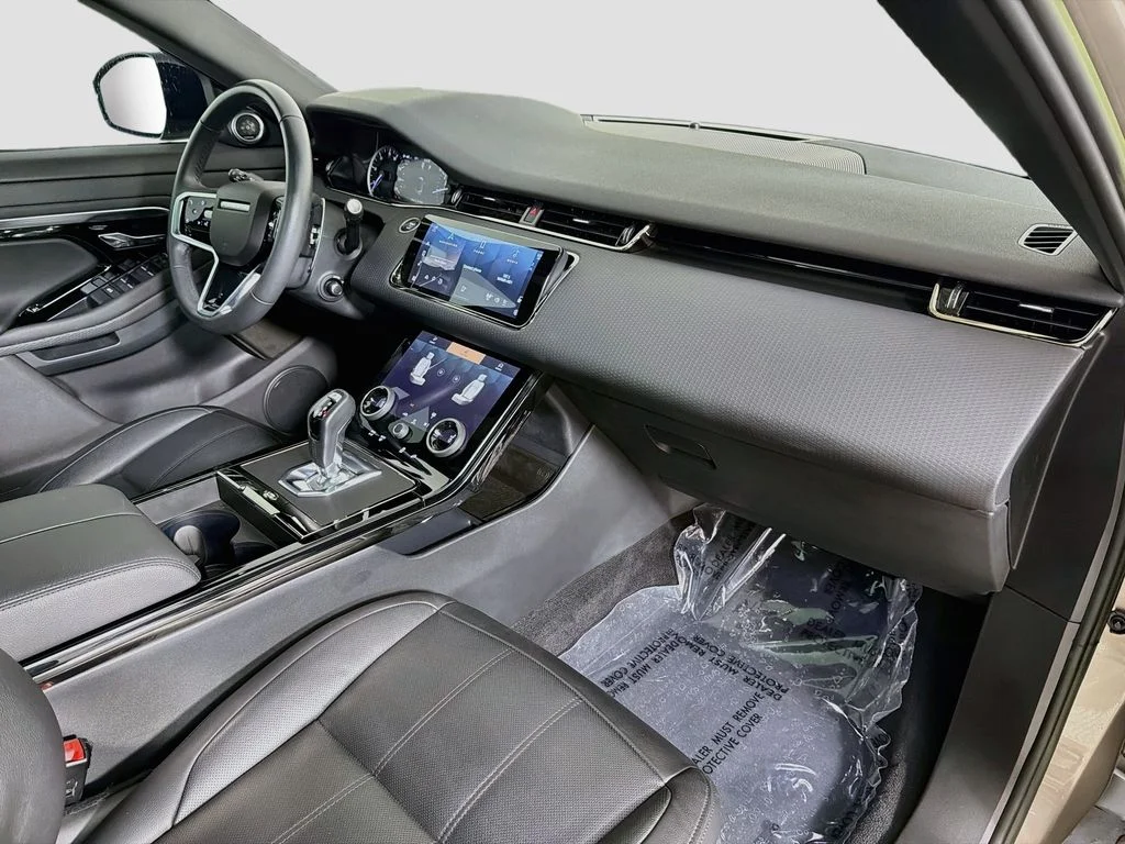 Certified Used 2023 Gold Land Rover Dynamic image 31