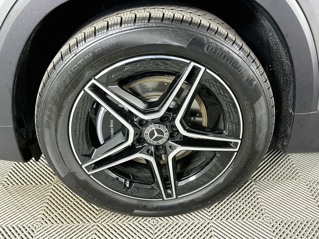 Certified Used 2026  Mercedes-Benz GLB 250 image 31