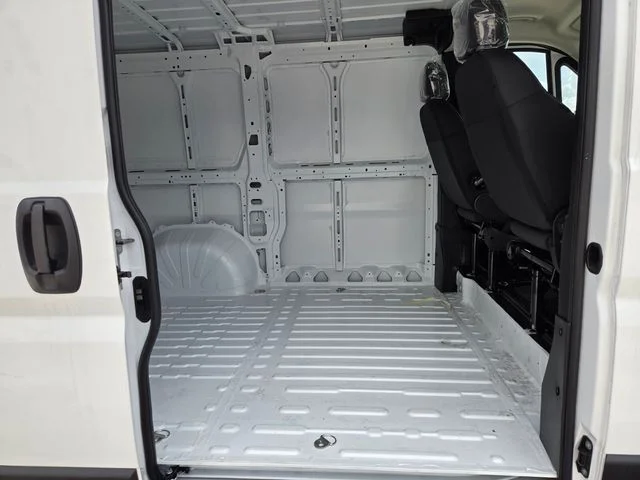 New 2026 Bright White Clear-Coat Exterior Paint RAM Low Roof image 12
