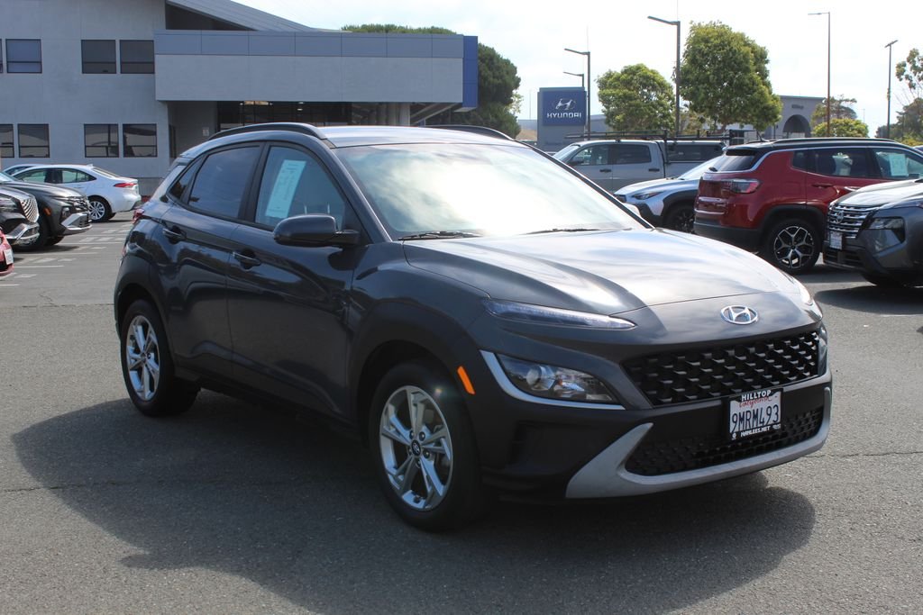 Used 2023 Gray Hyundai SEL image 5