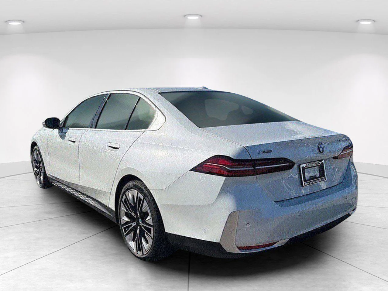 2026 BMW 5 Series 530i - Photo 6