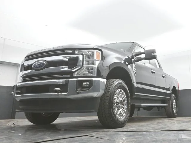 Used 2021 Black Ford XLT image 41