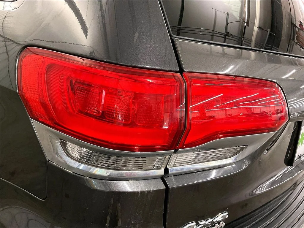 Used 2017 Gray Jeep Laredo image 34