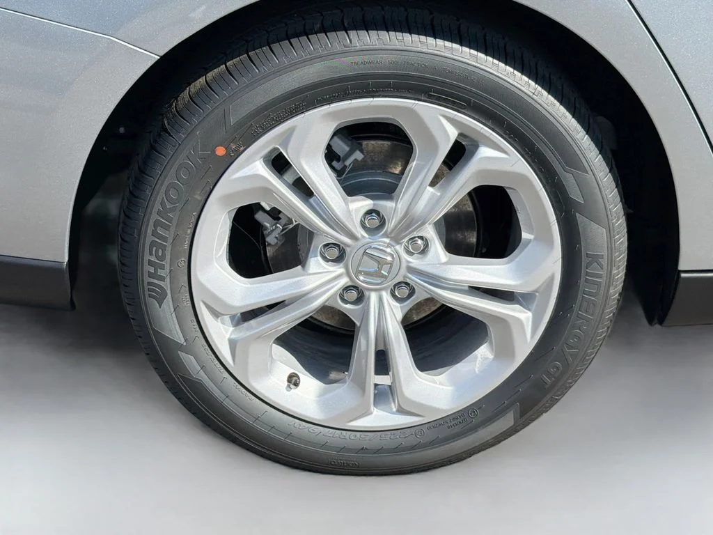 New 2026 Solar Silver Metallic Honda LX image 10
