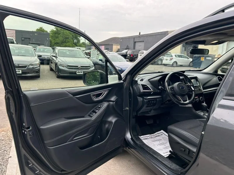 Used 2022 Gray Subaru Premium Sport Utility 4D image 37