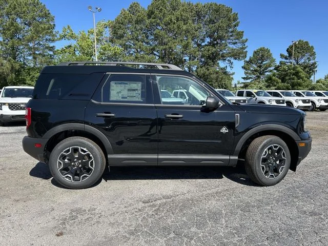 New 2026 Black Ford Outer Banks image 2