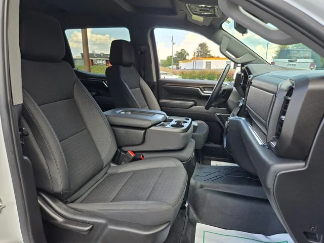 Used 2024 White Chevrolet LT image 21
