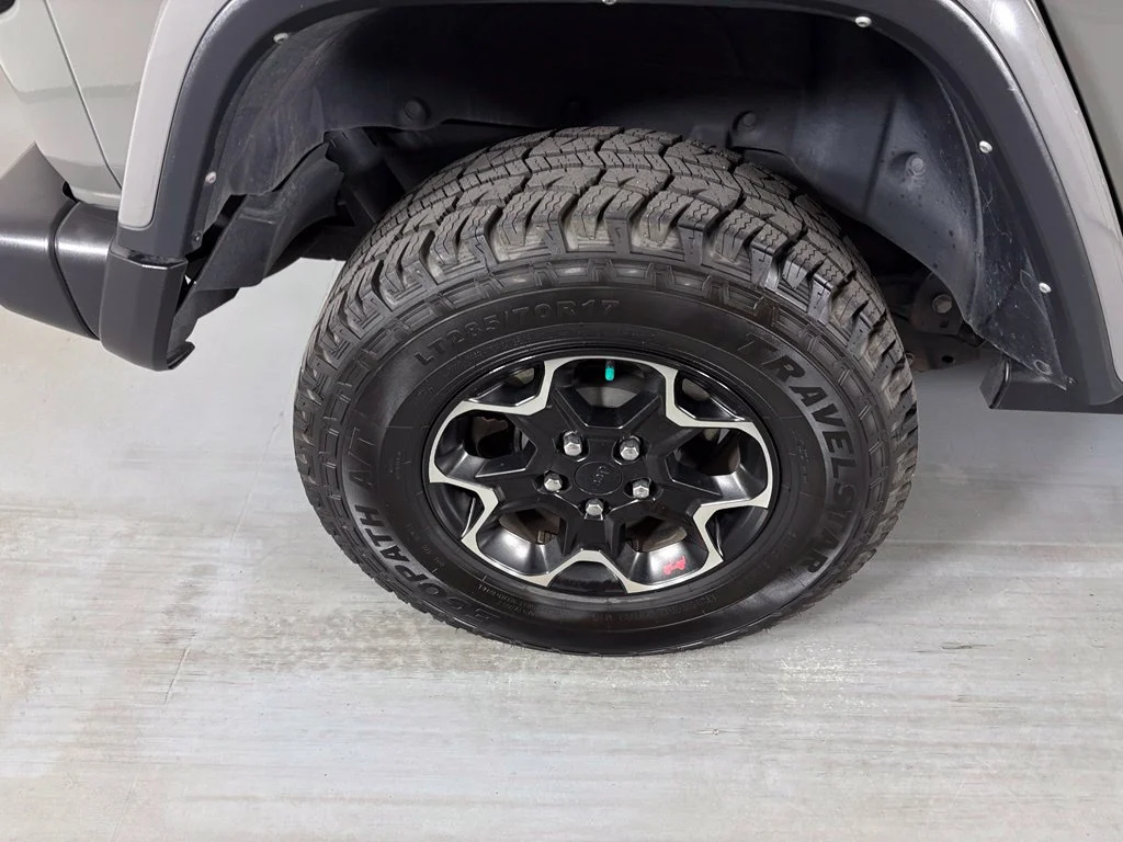 Used 2023 Gray Jeep Rubicon image 11