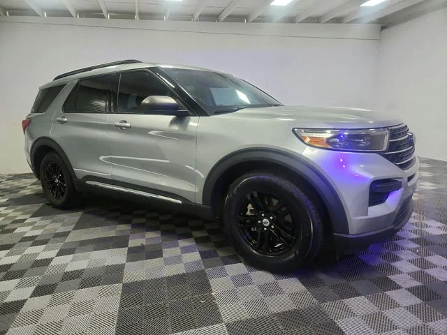 Used 2023 Silver Ford XLT image 25