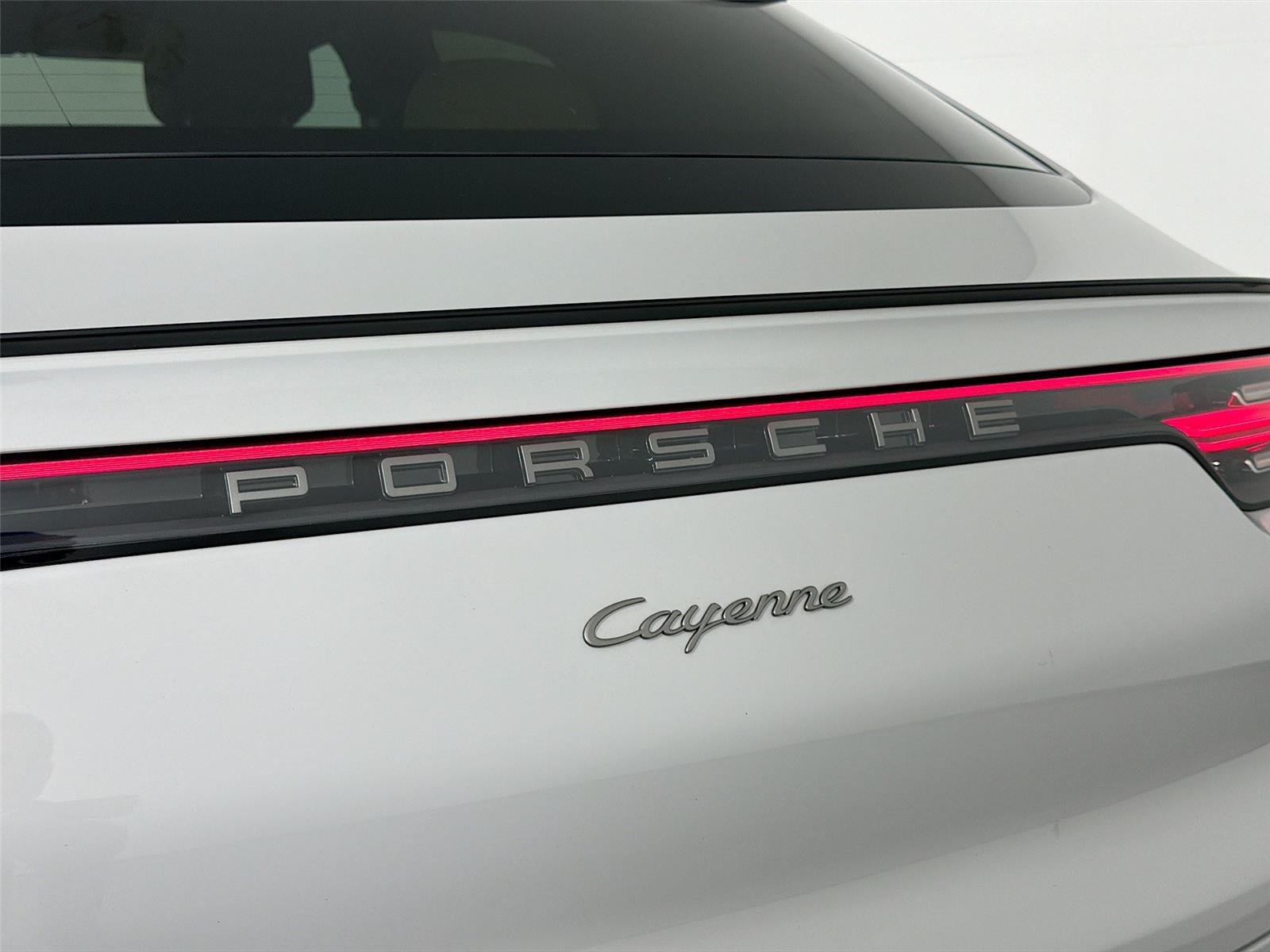 Certified Used 2022 Chalk Porsche Coupé Platinum Edition (MY22) image 17
