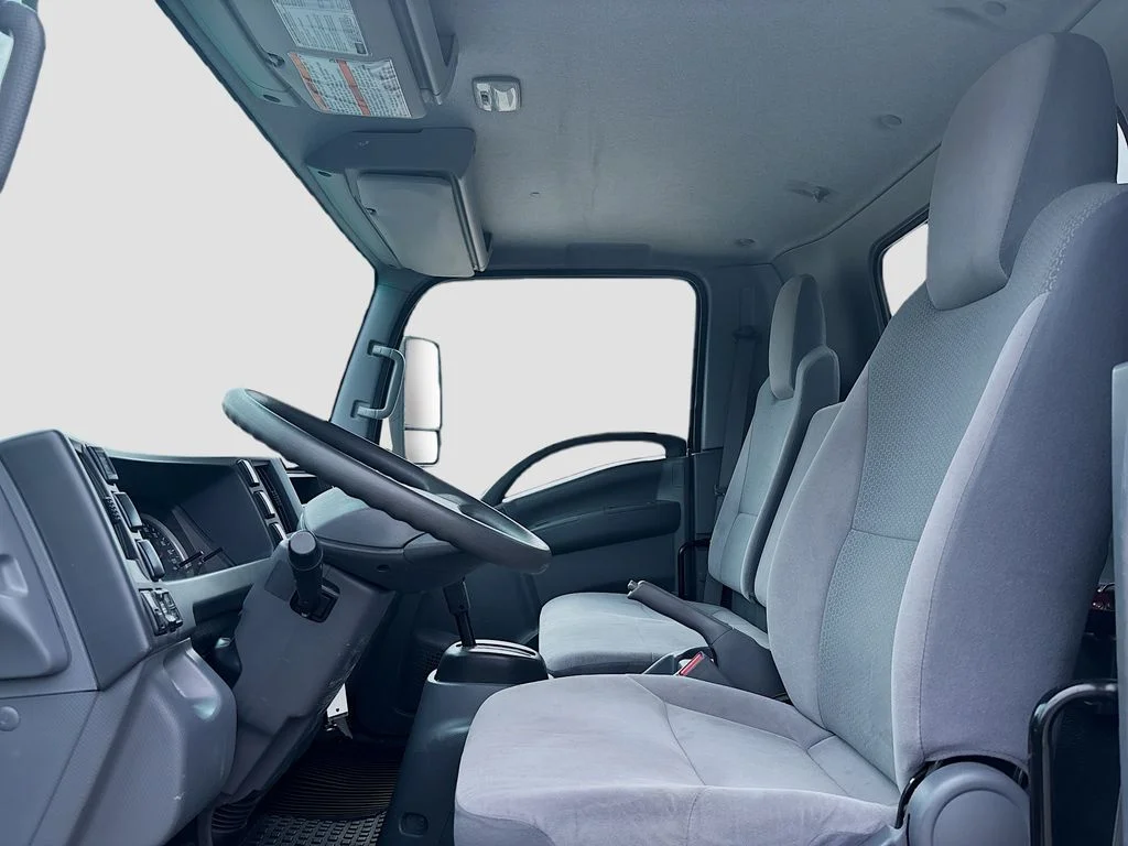Used 2019 White Isuzu 18