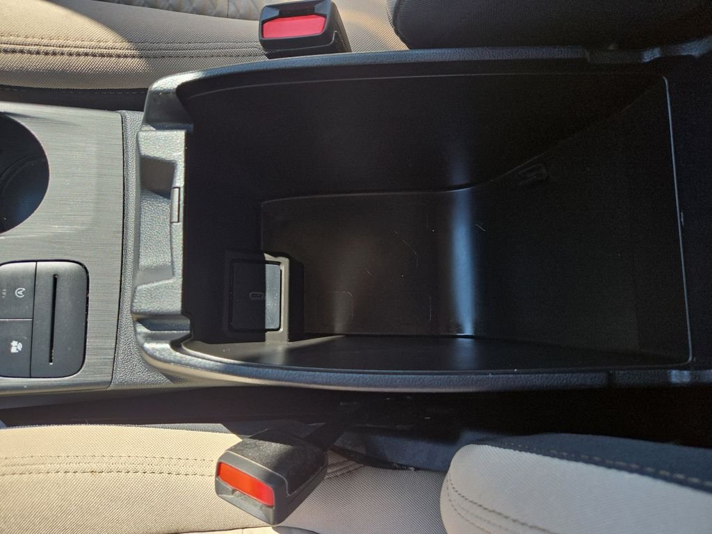 Used 2020 Magnetic Ford SE image 26
