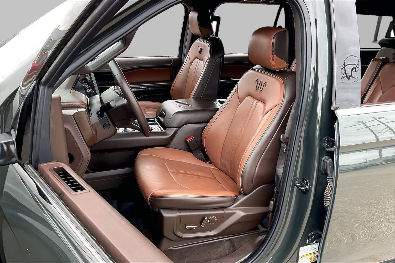 Used 2022 Forged Green Metallic Ford King Ranch image 8