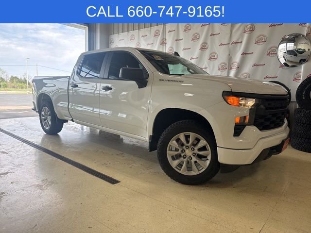 Used 2024 Chevrolet Silverado 1500 Custom with VIN 3GCPDBEK1RG261266 for sale in Kansas City