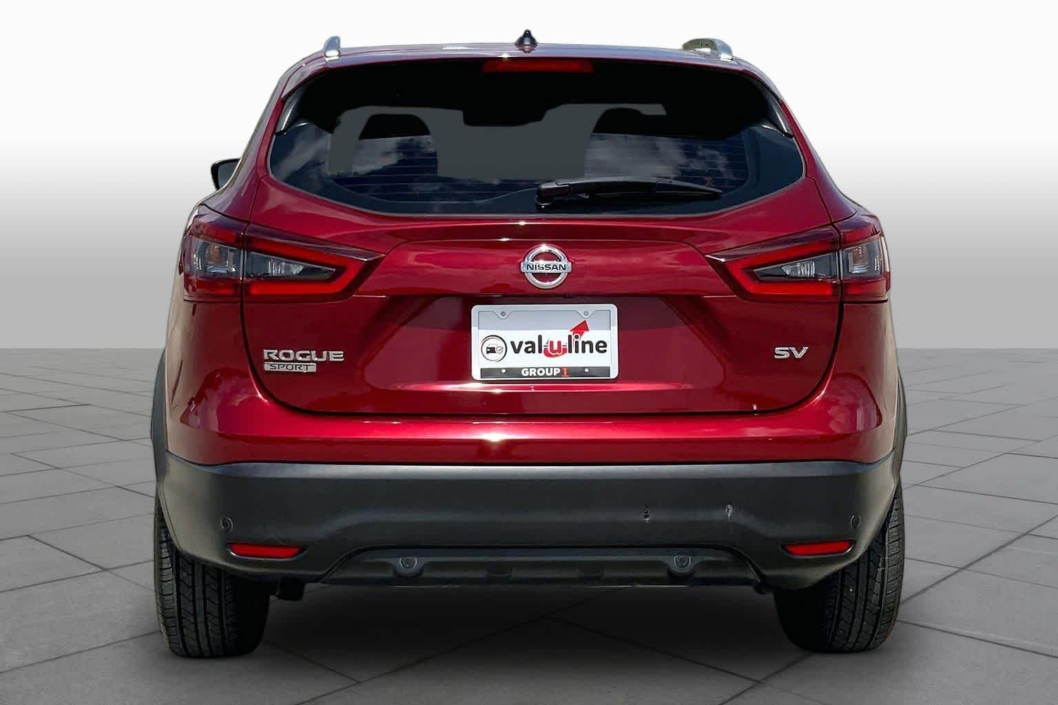 Used 2020 Scarlet Ember Tintcoat Nissan SV image 5