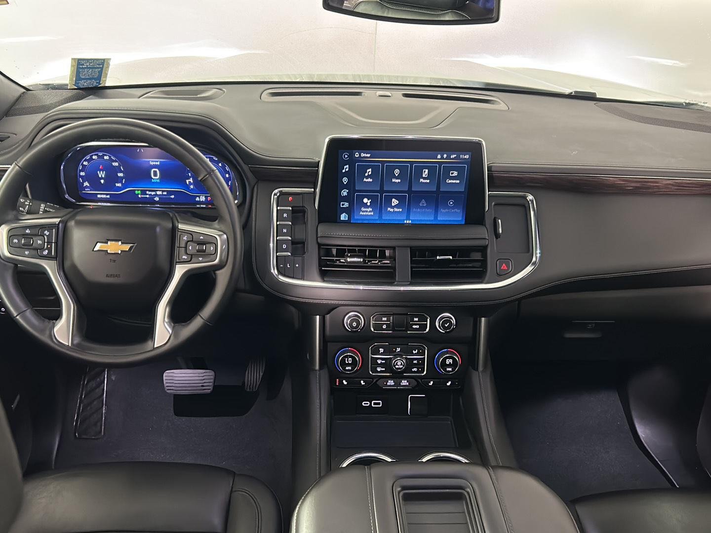 Used 2024 Summit White Chevrolet LT image 34