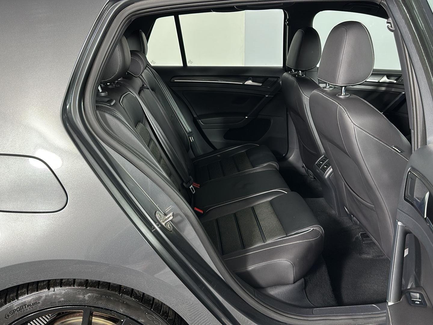 Used 2019 Indium Gray Metallic Volkswagen 4Motion image 26