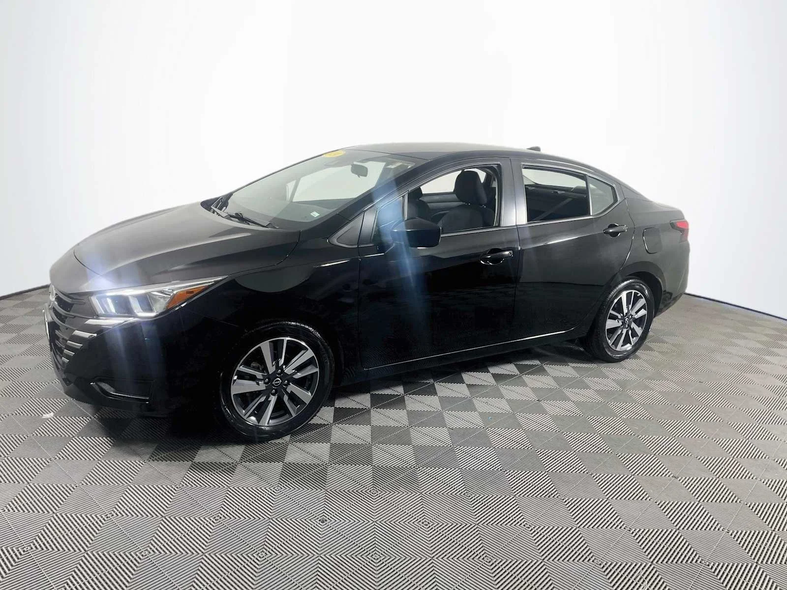 2024 Nissan Versa SV