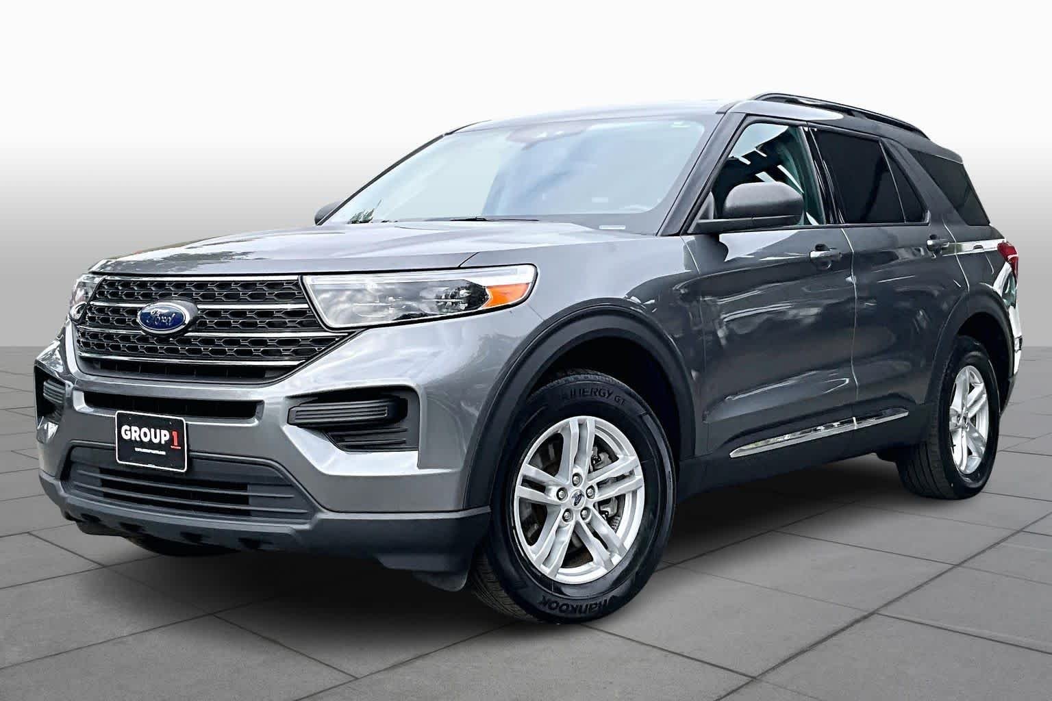 2022 Ford Explorer XLT 4WD's photo
