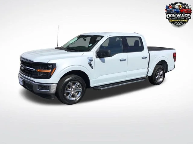 Used 2025 White Ford XLT image 1