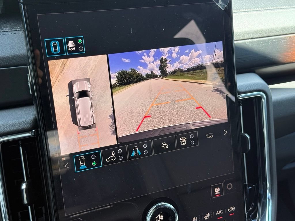 2026 GMC Yukon Denali - Photo 33