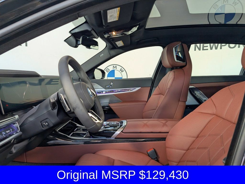 Used 2026 Black BMW xDrive60 image 2