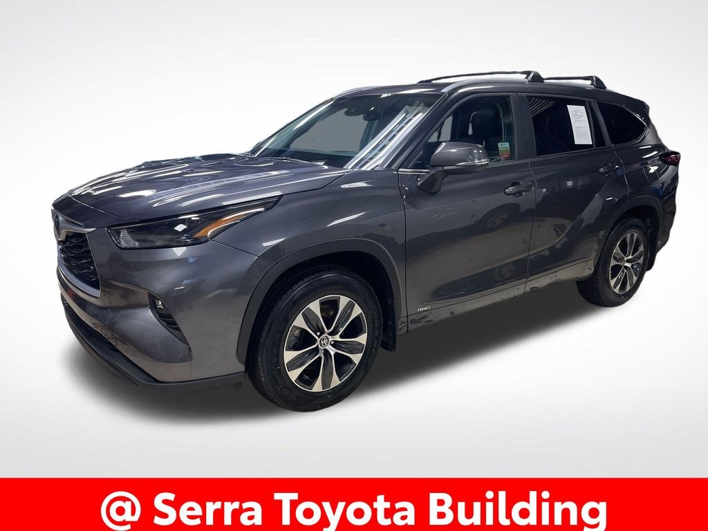 Used 2024 Gray Toyota XLE image 1