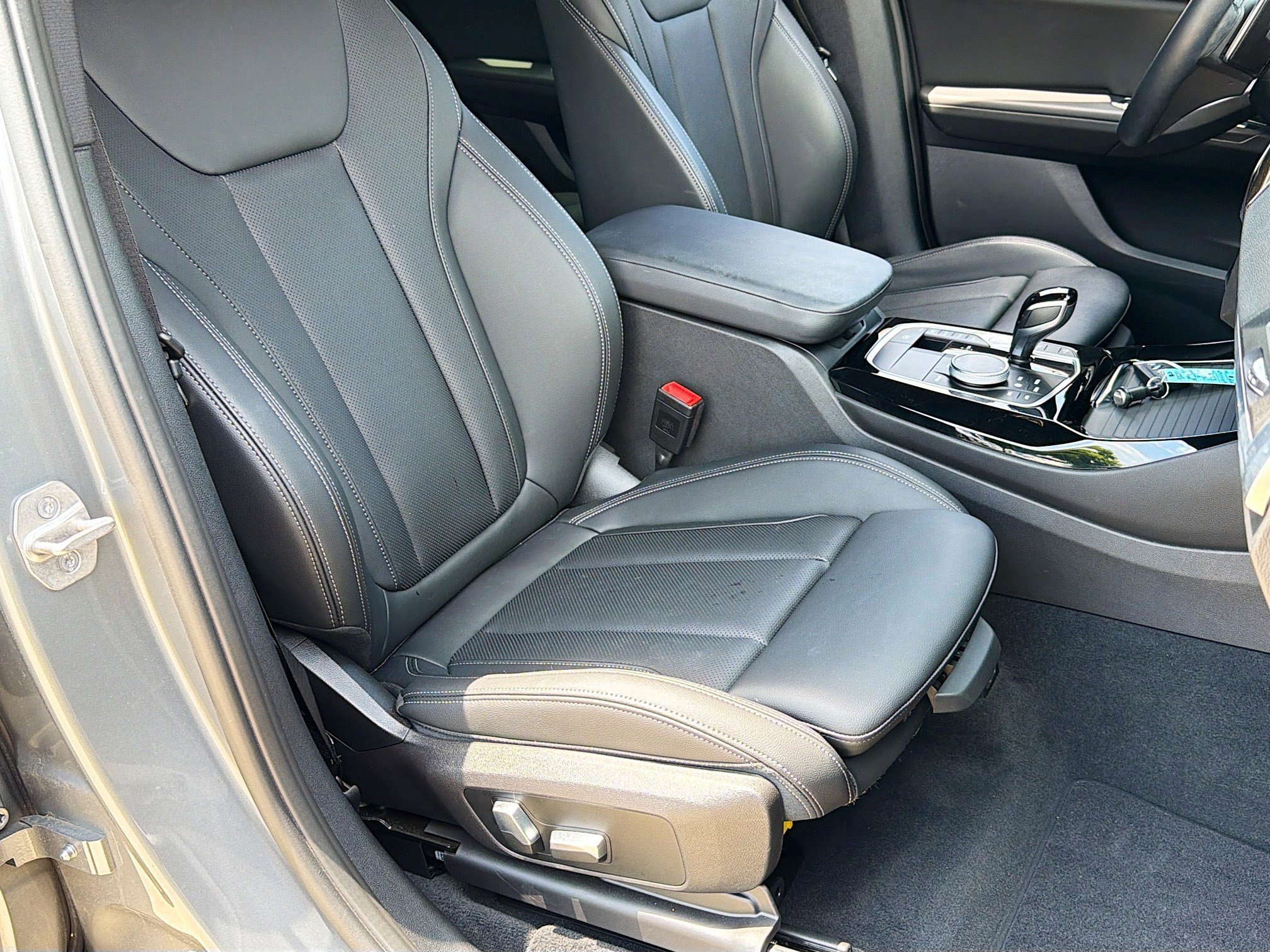Used 2023 Skyscraper Gray Metallic BMW xDrive30i image 25