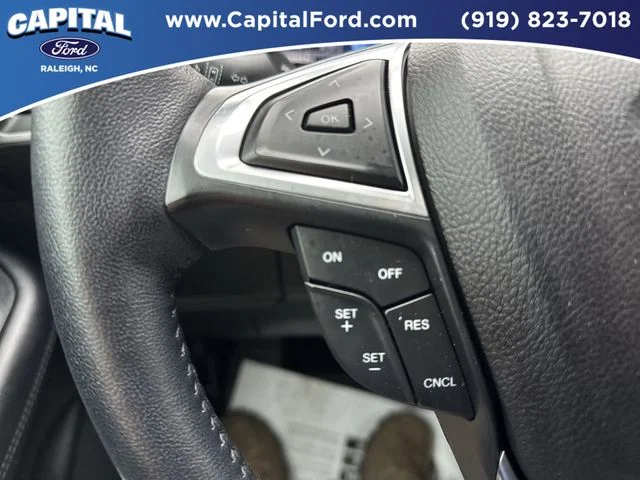 Used 2023 Blue Ford SEL image 26