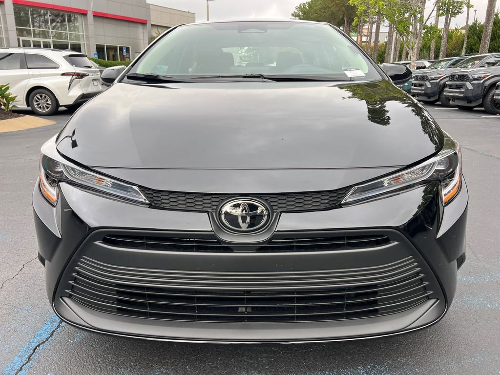 2026 Toyota Corolla LE - Photo 8