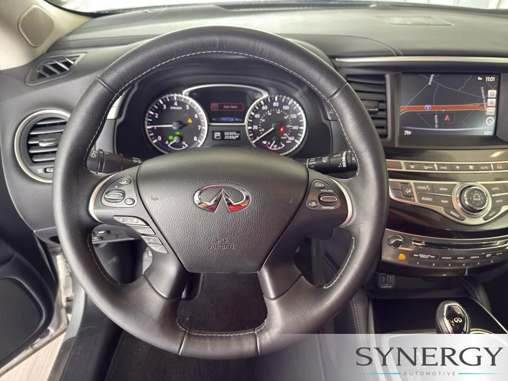 Used 2019 Liquid Platinum INFINITI LUXE image 19