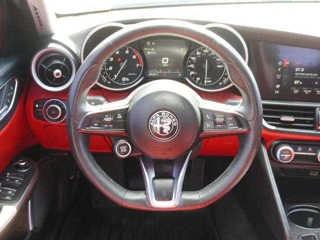 Used 2020 Gray Alfa Romeo Base image 15