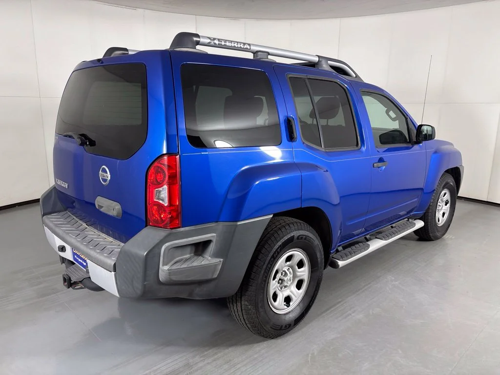 Used 2014 Blue Nissan X image 8