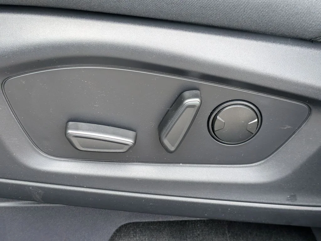 New 2026 Carbonized Gray Metallic Ford Active image 21