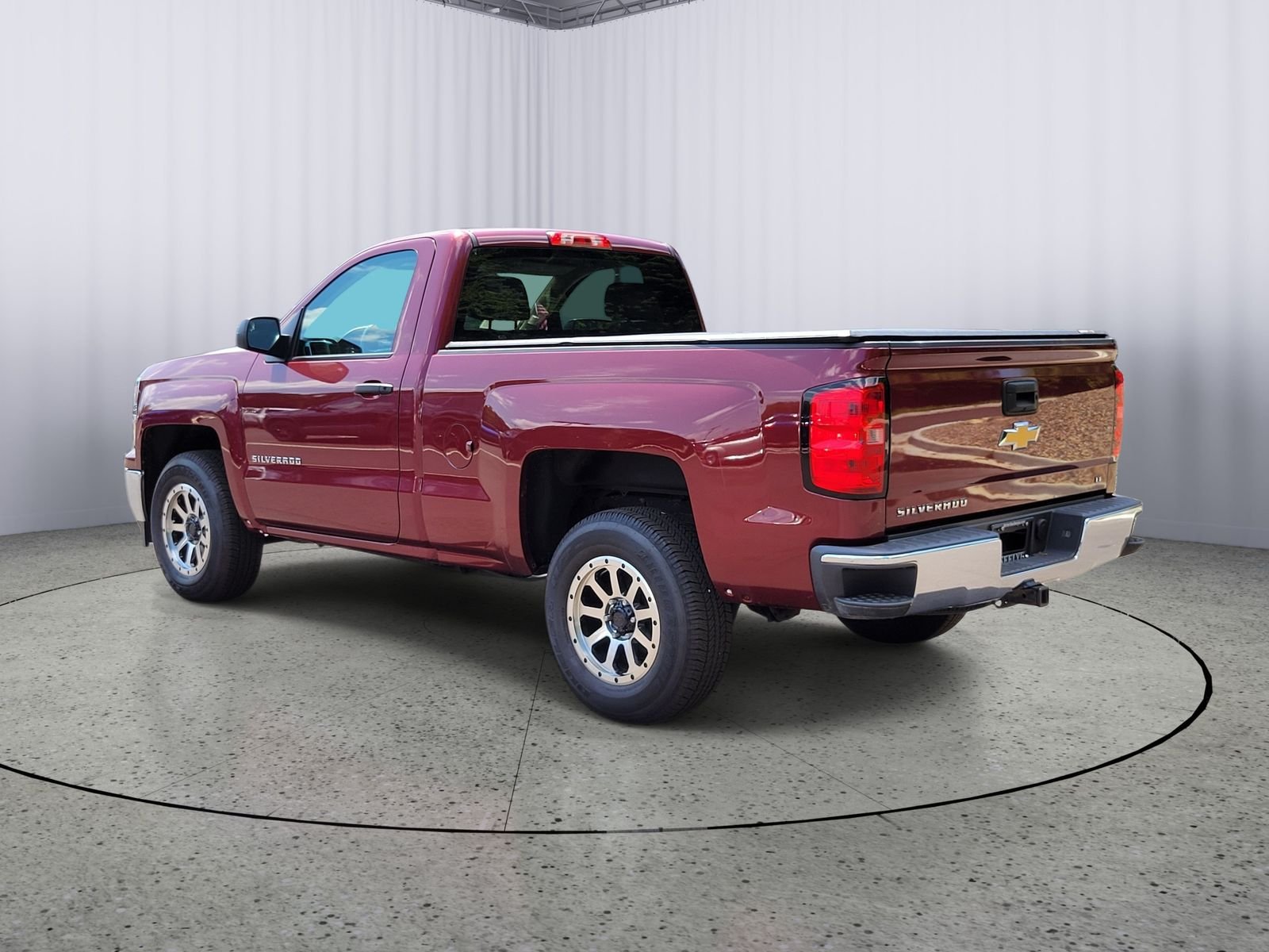 Used 2014 Red Chevrolet LT image 4