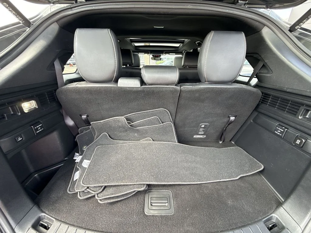 Used 2024 Gray Mazda Premium Plus image 27