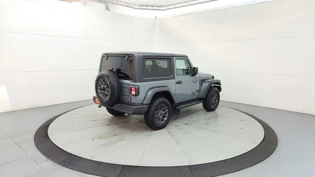 Used 2025 Gray Jeep Sport S image 9