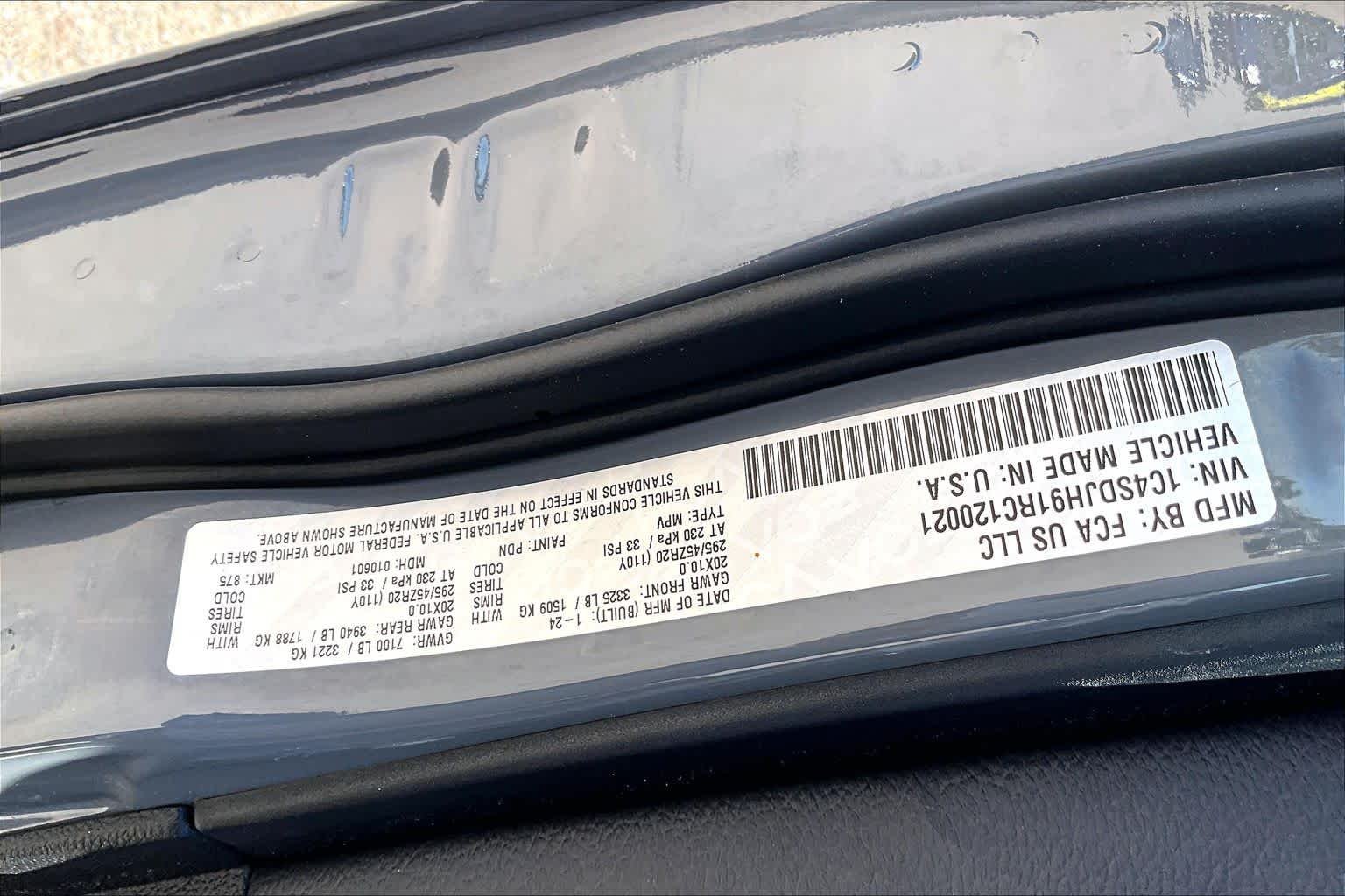 Used 2024 Destroyer Gray Clearcoat Dodge SRT Hellcat image 32