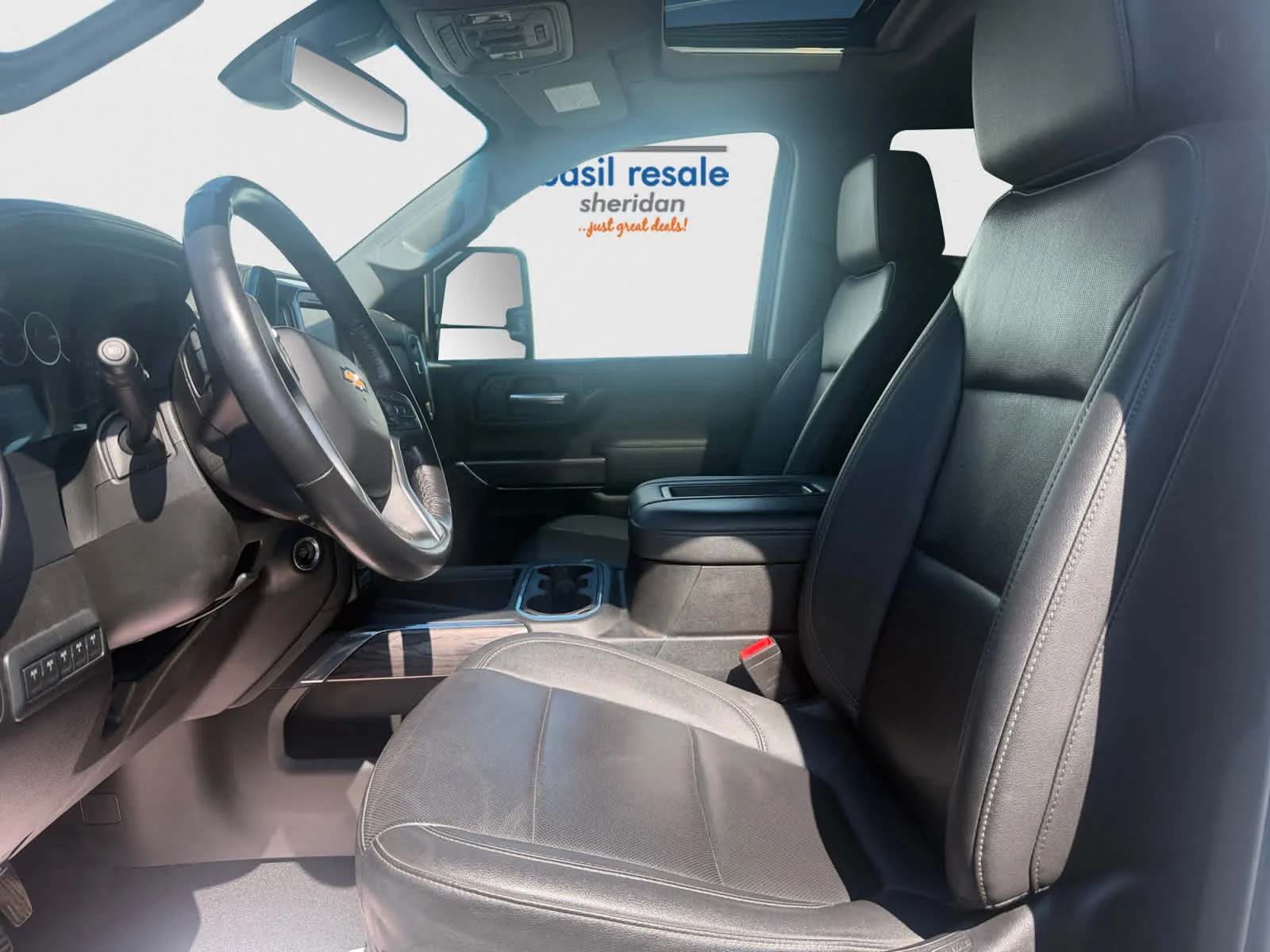 Used 2022 Iridescent Pearl Tricoat Chevrolet LTZ image 21