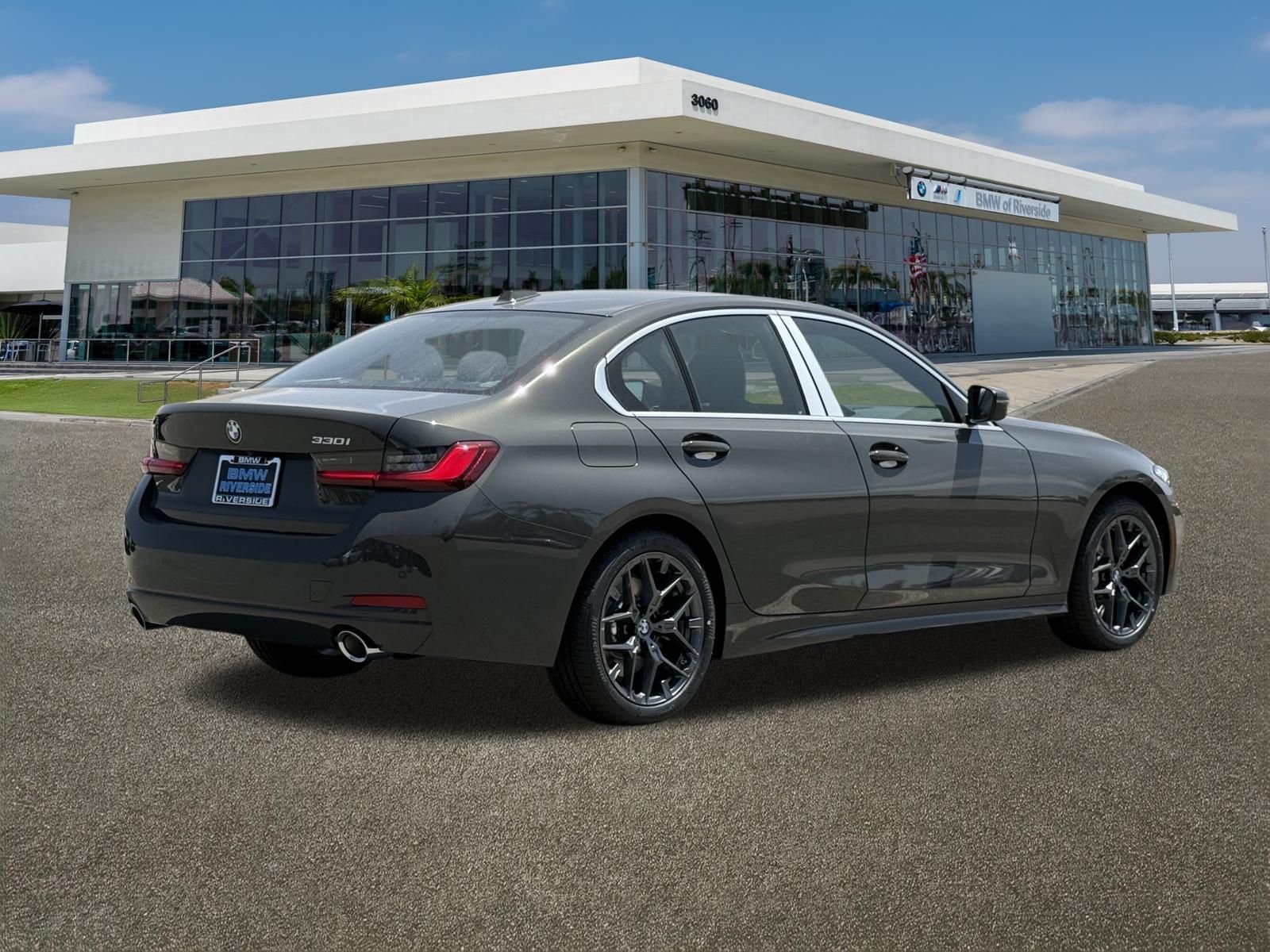 New 2026 Dravit Grey Metallic BMW 330i image 10
