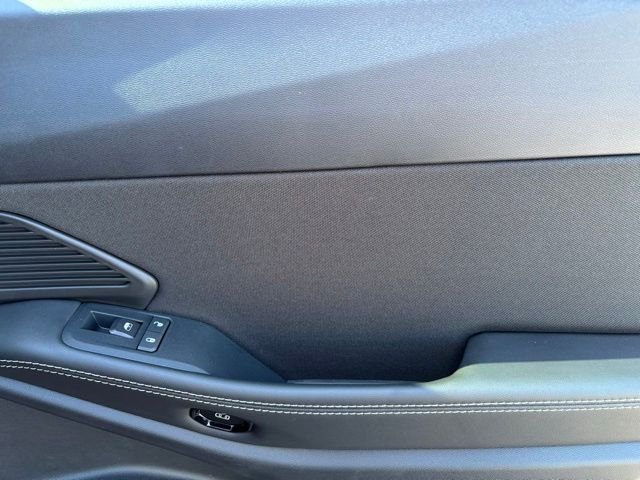 New 2026 Red Hot Pearl-Coat Exterior Paint Jeep Laredo image 18