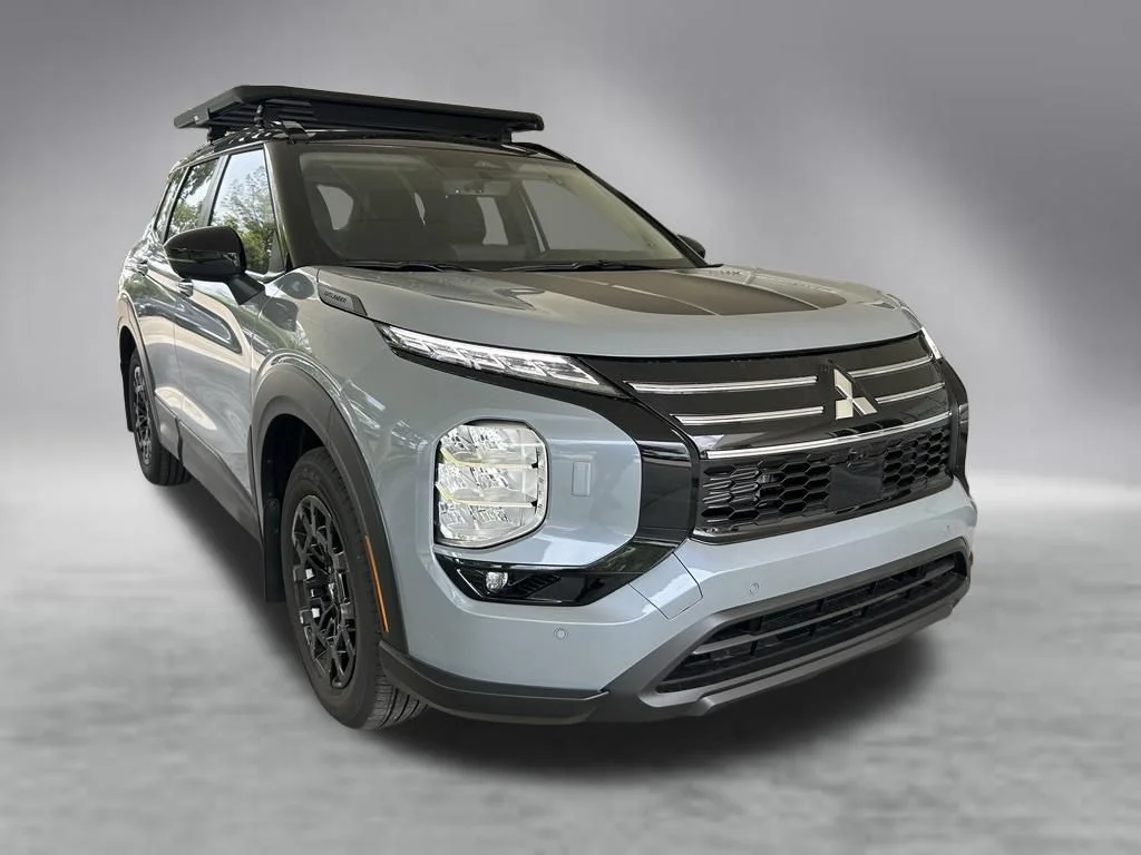 New 2026 Gray Mitsubishi Trail Edition image 2