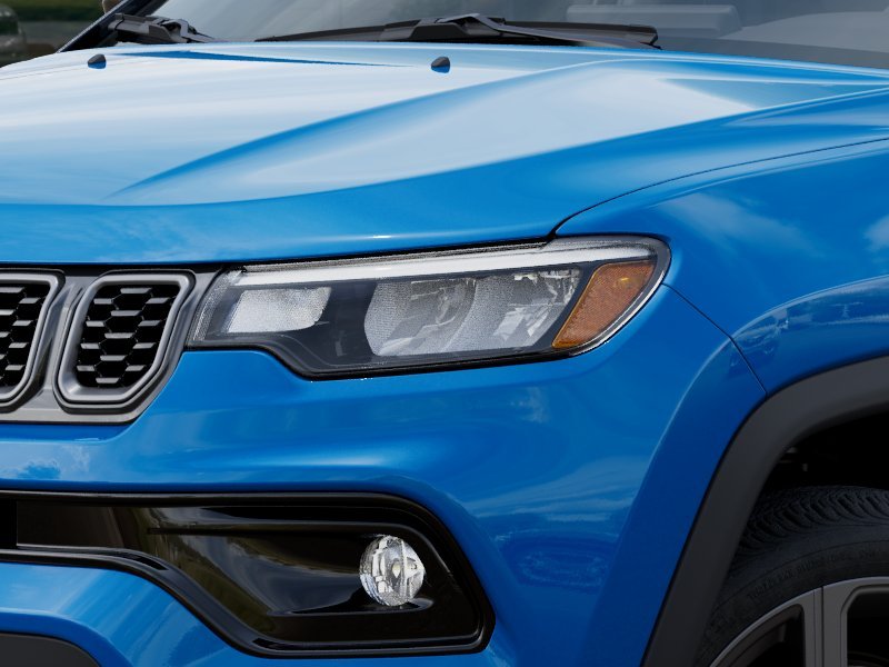 New 2025 Hydro Blue Pearl-Coat Exterior Paint Jeep Limited image 39