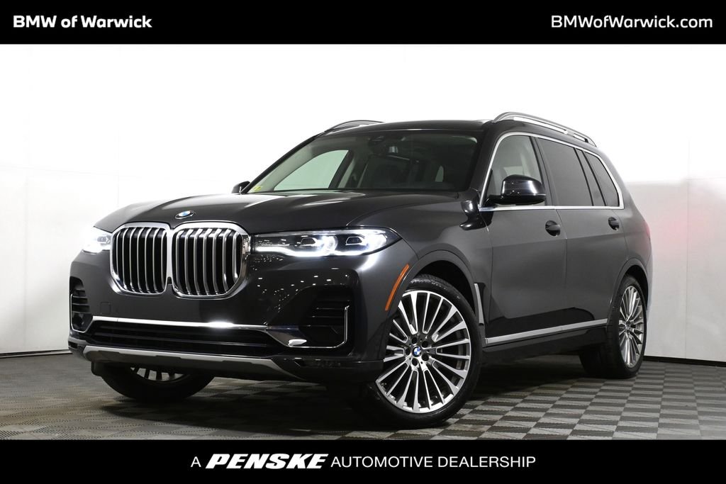 2021 BMW X7 xDrive40i's photo