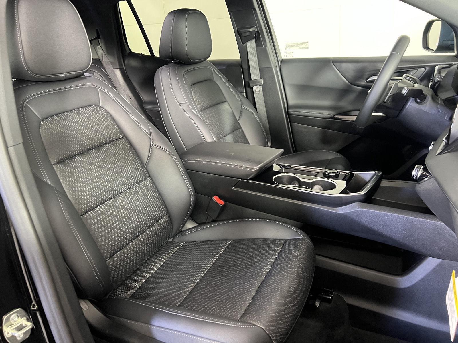 New 2026 Mosaic Black Metallic Chevrolet LT image 46