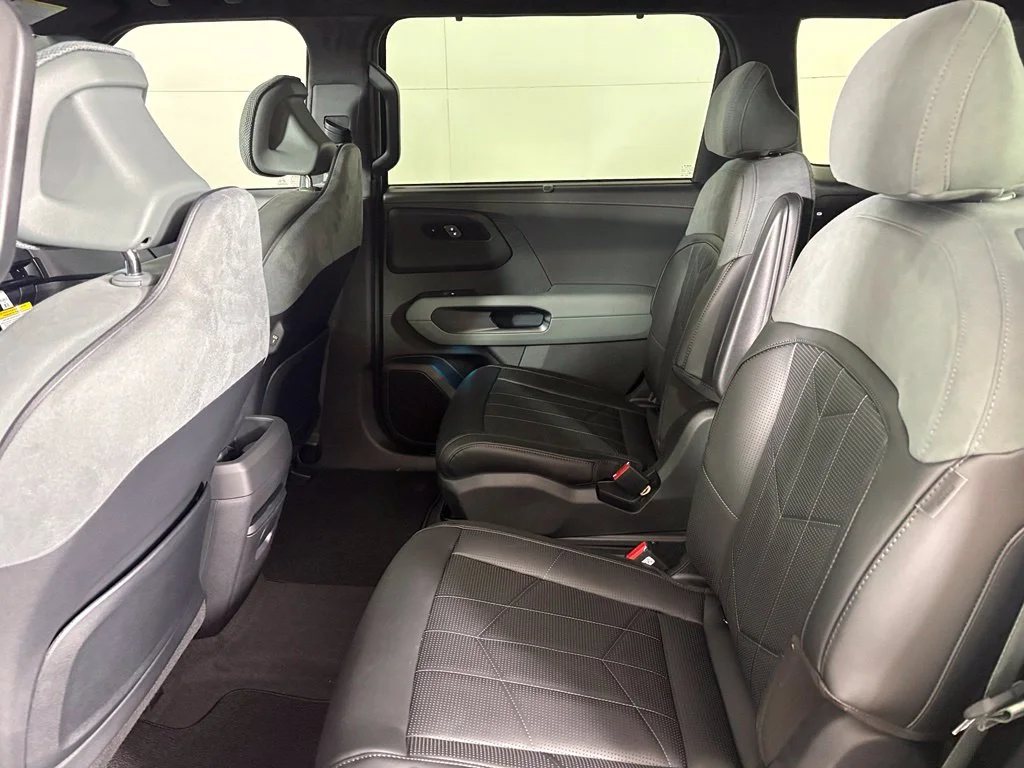 New 2027 Black Jade Green Kia X-Line SX Prestige image 43