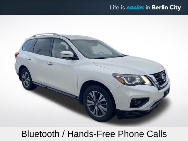 2017 Nissan Pathfinder SL